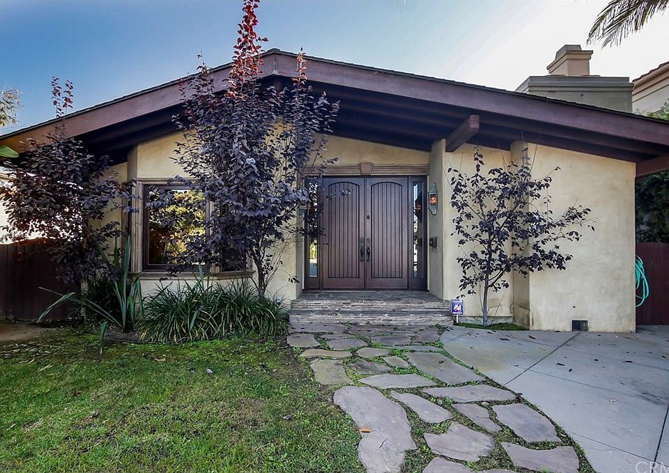 1st image of 870 Avenue A
