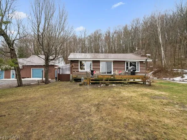 411 A Peggs Mountain Rd, Ryerson, ON P0A 1C0