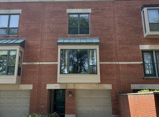 1453 W Harrison St, Chicago, IL 60607