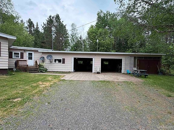 3rd image of 24797 Ruth Lake Rd