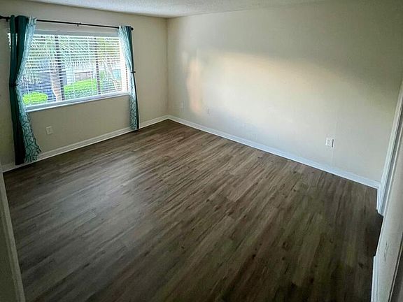 5th image of 3282 S Semoran Blvd Unit 1-22