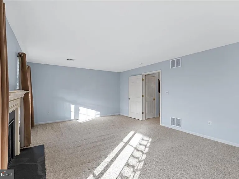 233 Thrush Dr — Photo 7