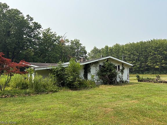 4th image of 3085 State Rd