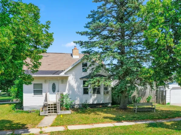 1094 Mather St, Green Bay, WI 54303