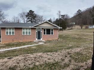 123 Valley View Dr, Rogersville, TN 37857