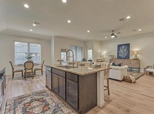 1080 Clearwood Dr, Montgomery, TX 77316