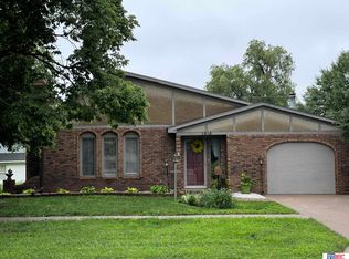 1916 11th St, Columbus, NE 68601