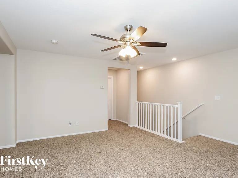 7111 Bering Strait Ave — Photo 4
