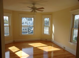 37 Arlington St #2, Portland, ME 04101