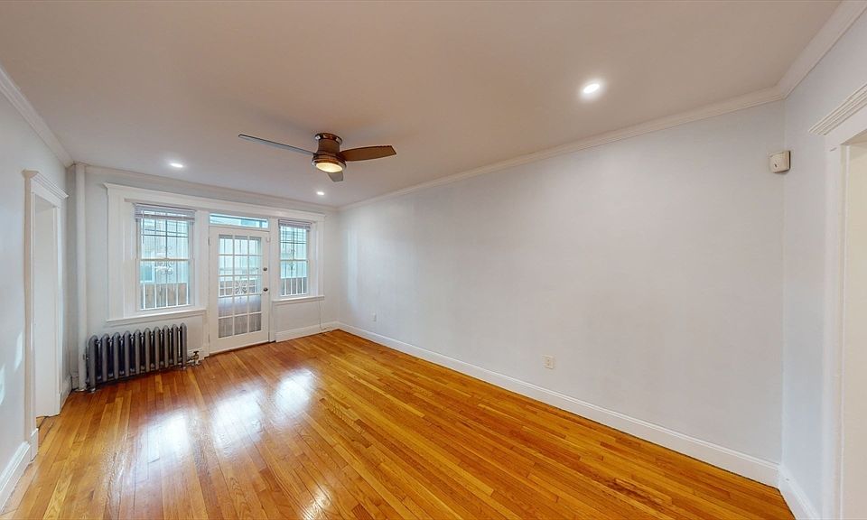 1st image of 10 Melvin Ave APT 4