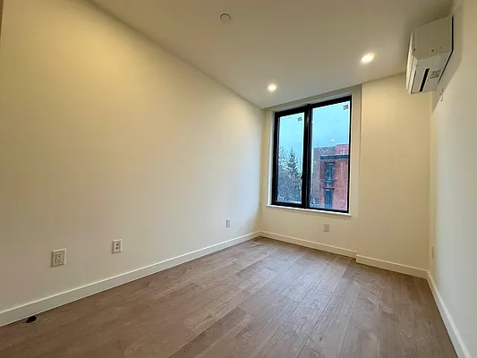 Rented by JB Mac Real Estate Inc. | media 16