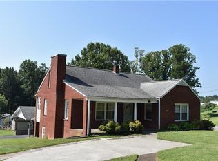 122 Triplett St, Jonesville, NC 28642