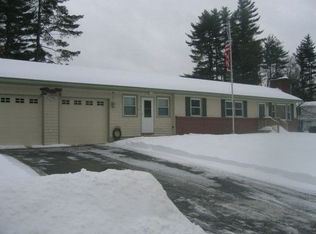 30 Cottonwood Dr, Hudson, NH 03051