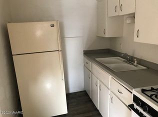 805 Hazard Ave, Kalamazoo, MI 49048