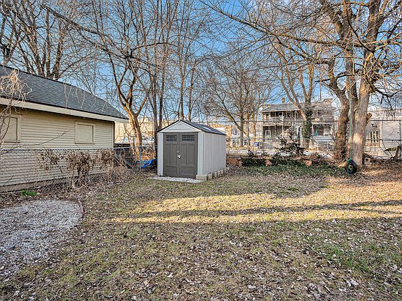 5th image of 1121 Sigsbee St SE