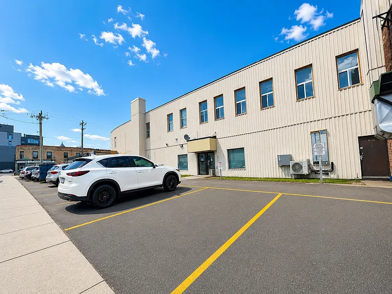 435 George St N #7 — Photo 12