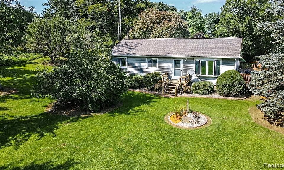 5643 Hasslick Rd, North Branch, MI 48461 Zillow