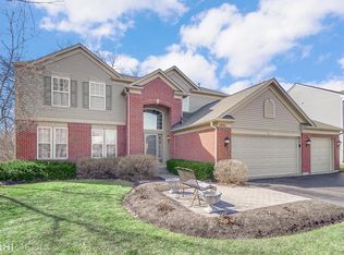 2891 Dartmouth Ln, Dundee, IL 60118