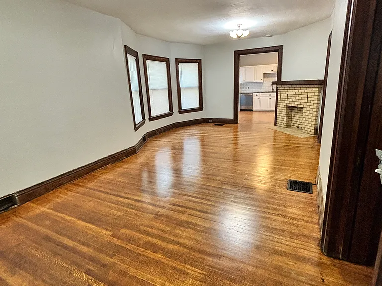 421 Potomac Ave #1 — Photo 6