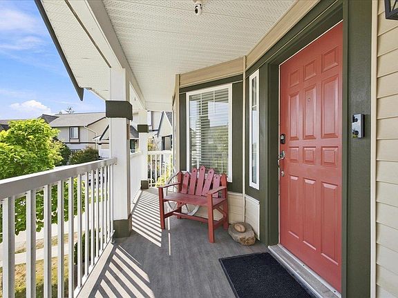 3rd image of 20503 66b Ave