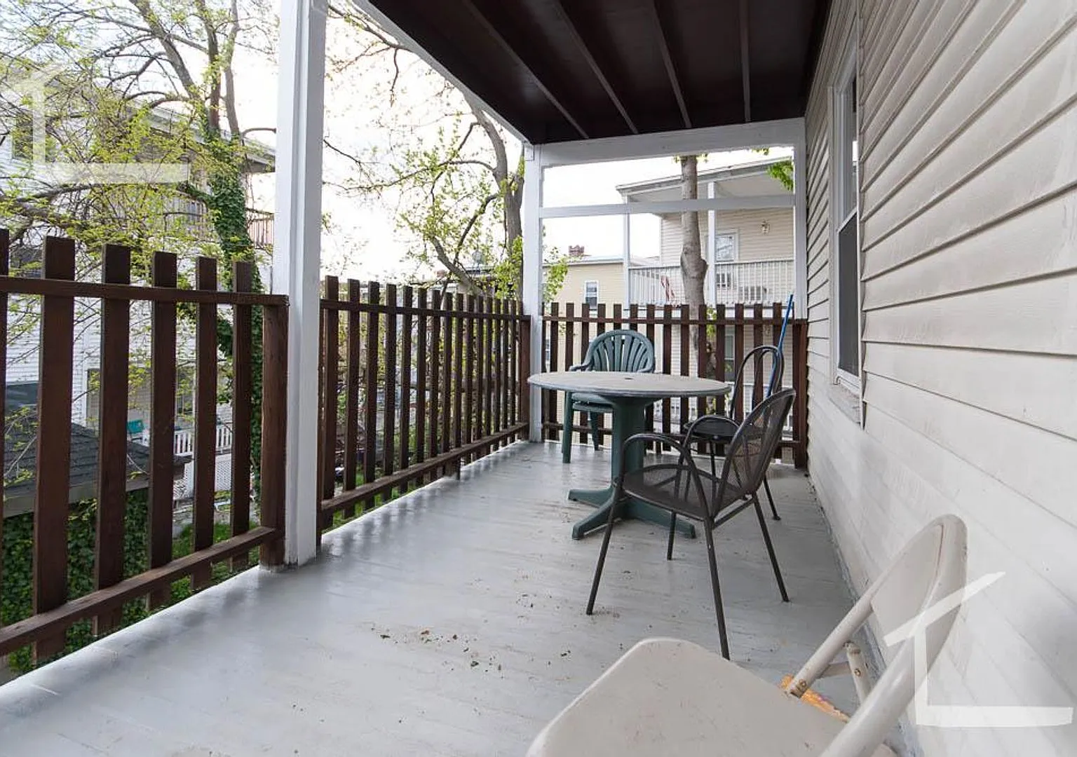 NO FEE! Affordable Brighton 2 Bed Near T! No Students, Sorry! — Photo 3