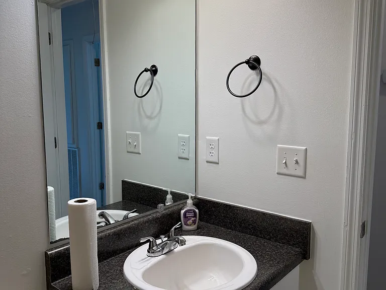 106 Lindsey Ct NE — Photo 15