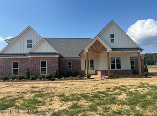 1710 Cane Creek Dr, Hernando, MS 38632