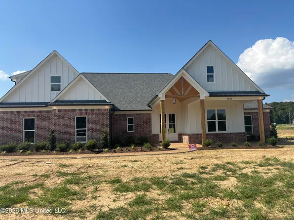 1710 Cane Creek Dr, Hernando, MS 38632