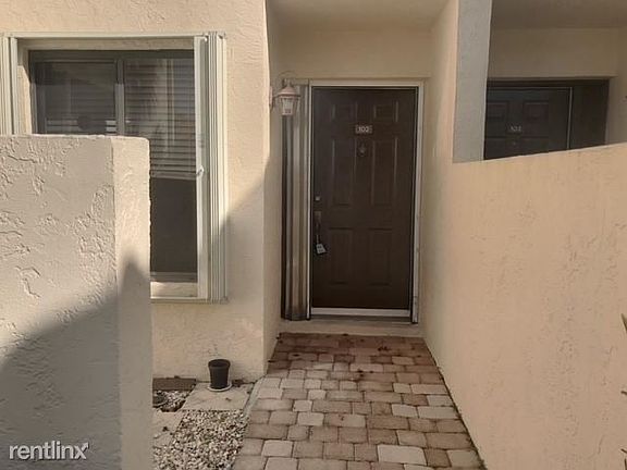 4th image of 4 Via De Casas Sur APT 102