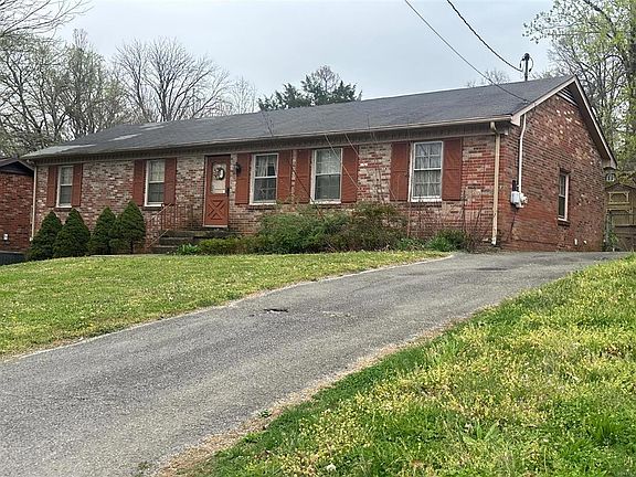 4th image of 55 Benzing Rd