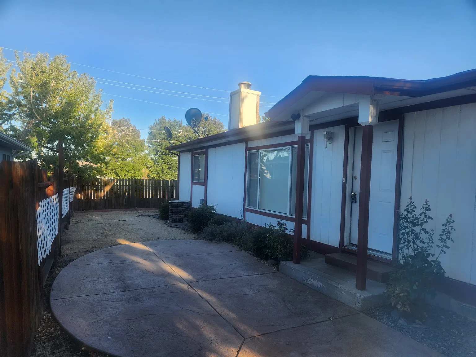 3 bed, 1152 sqft, $2,295 — Photo 2