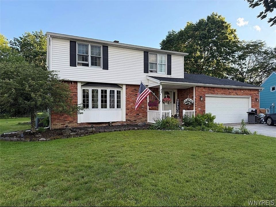 1st image of 52 Wyndmoor Ct