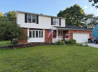 52 Wyndmoor Ct, Depew, NY 14043