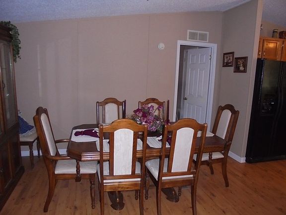 2nd image of 3330 North St