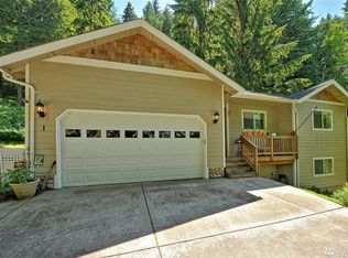 1 Louise View Dr, Bellingham, WA 98229