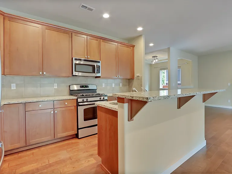 1418 34th St SE — Photo 13