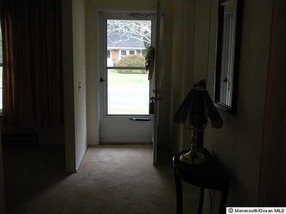 3rd image of 40 Bowie Dr
