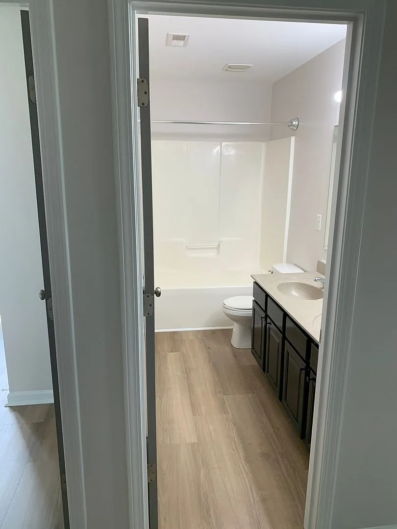 Spacious 4BR House in Charlotte — Photo 2