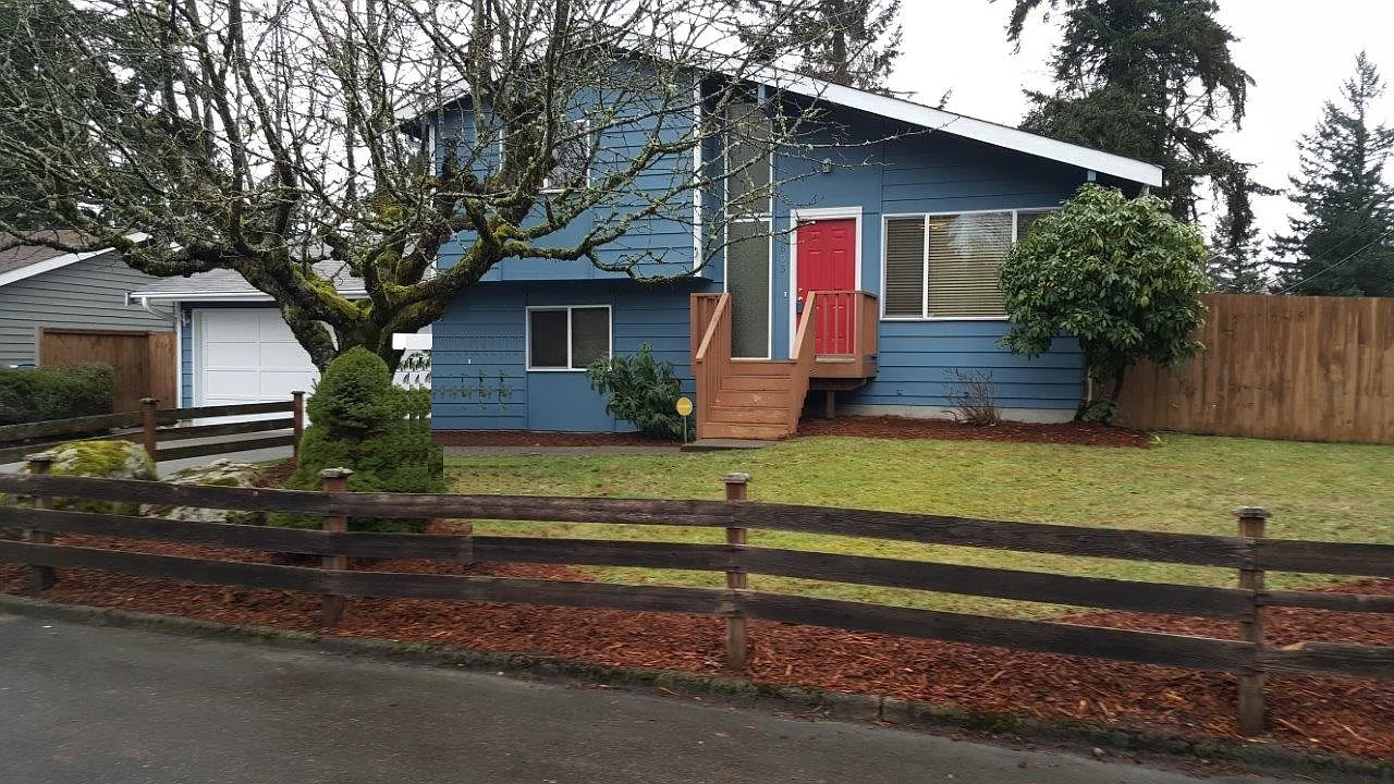 29805 43rd Pl S photo 1