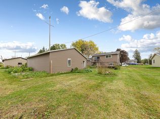 103 6th Ave NW, Dodge Center, MN 55927