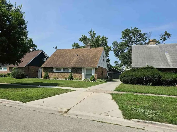 4312 Elm Ave, Lyons, IL 60534