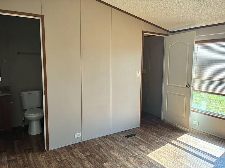 764 Wilson Dr — Photo 12