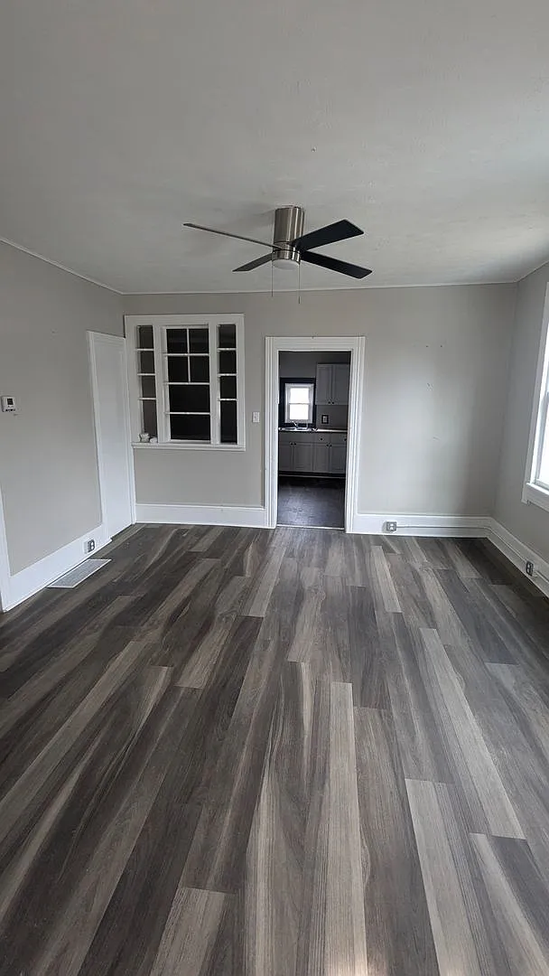 3436 Storer Ave — Photo 2