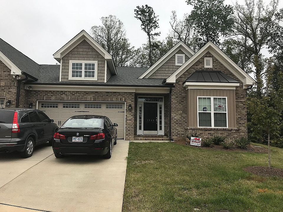 THE THORNBURG @ BEESON OAKS