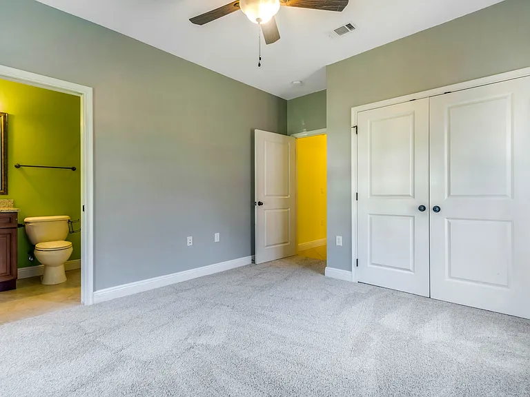 651 Powell Dr NE — Photo 37