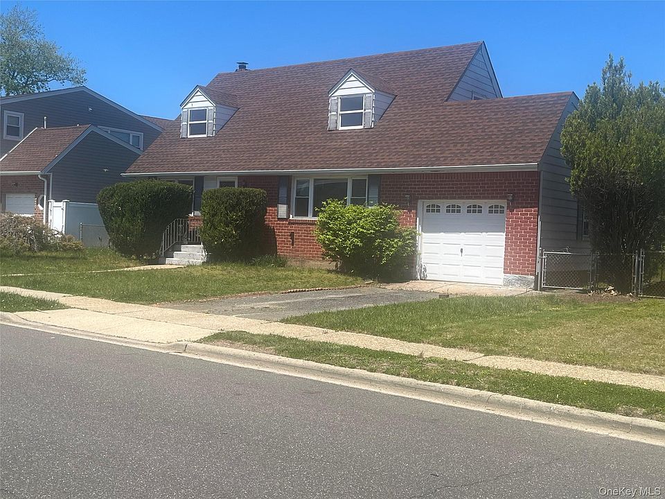 1st image of 44 Ontario Avenue