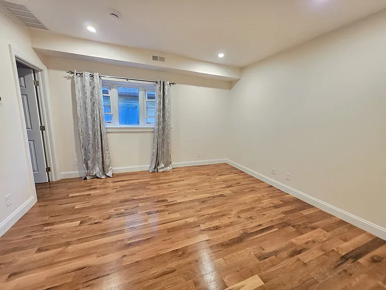 92 Judson St #90 — Photo 8