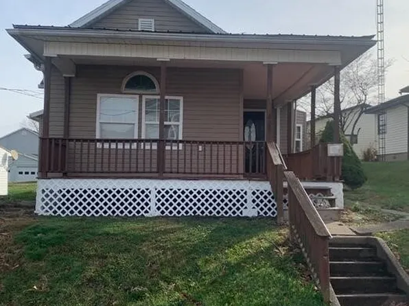 420 N Buckeye St, Crooksville, OH 43731