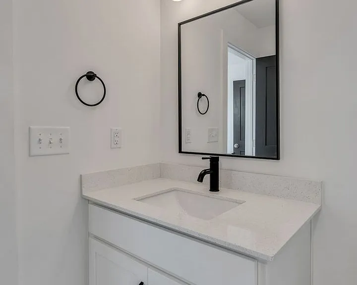 102 Duke St #17 — Photo 13