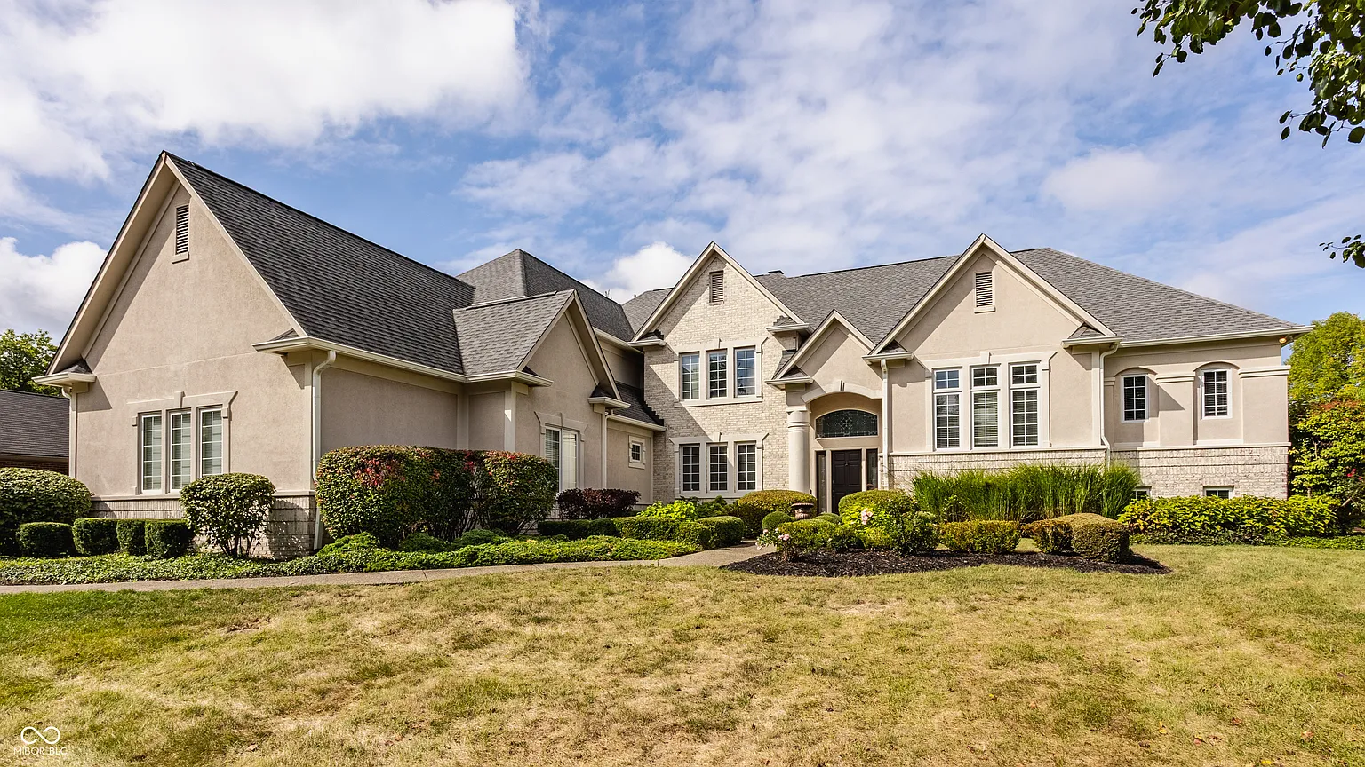 8526 Oakmont Ln photo 1